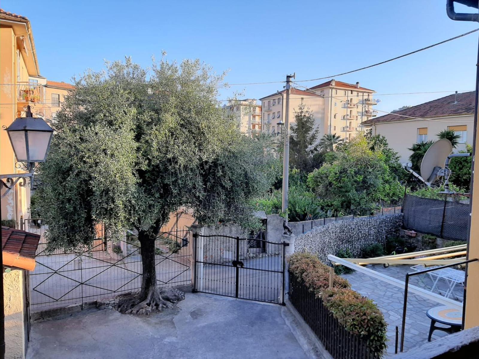 Casa Noemi, A Pochi Passi Dalle Spiagge E Dal Centro Di Arma Di Taggia. Exteriér fotografie